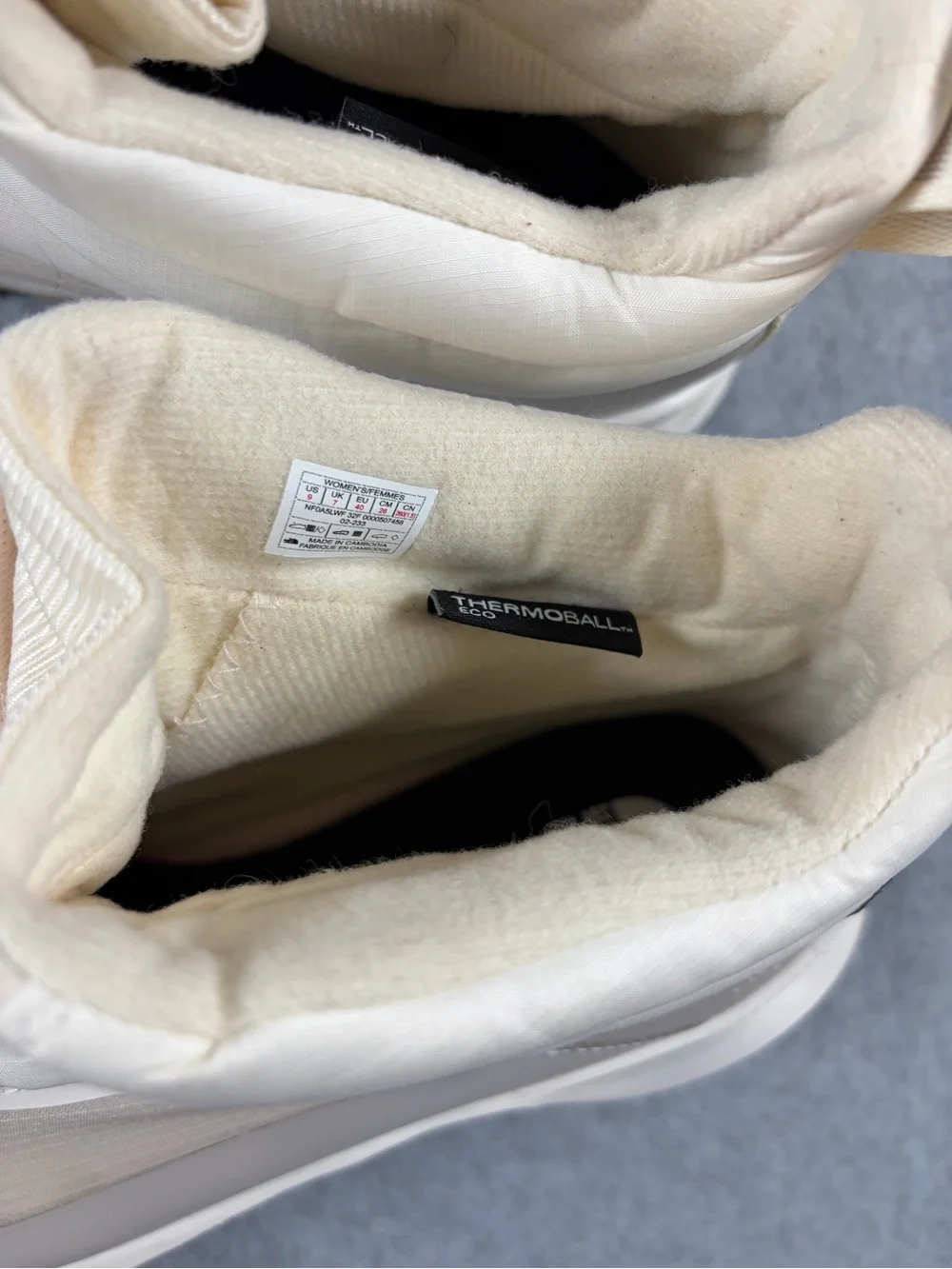 The North Face Women's Cream & Tan Quilted Winter Zip Boots